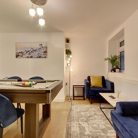 Southsea Getaway Apartment With Pool Table And Hot Tub Портцмаус Экстерьер фото